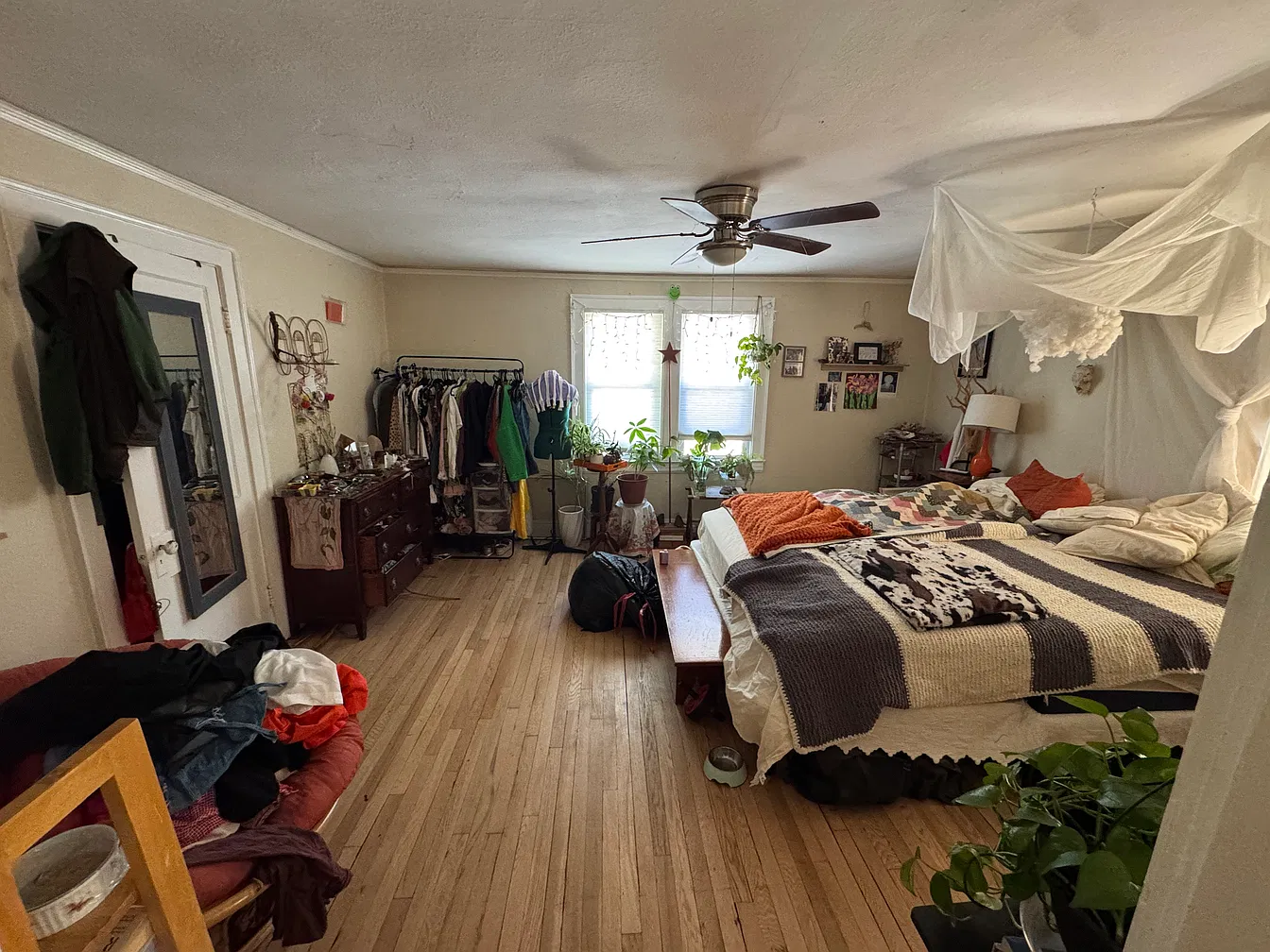 W AVL 2 bed 1 bath apartament