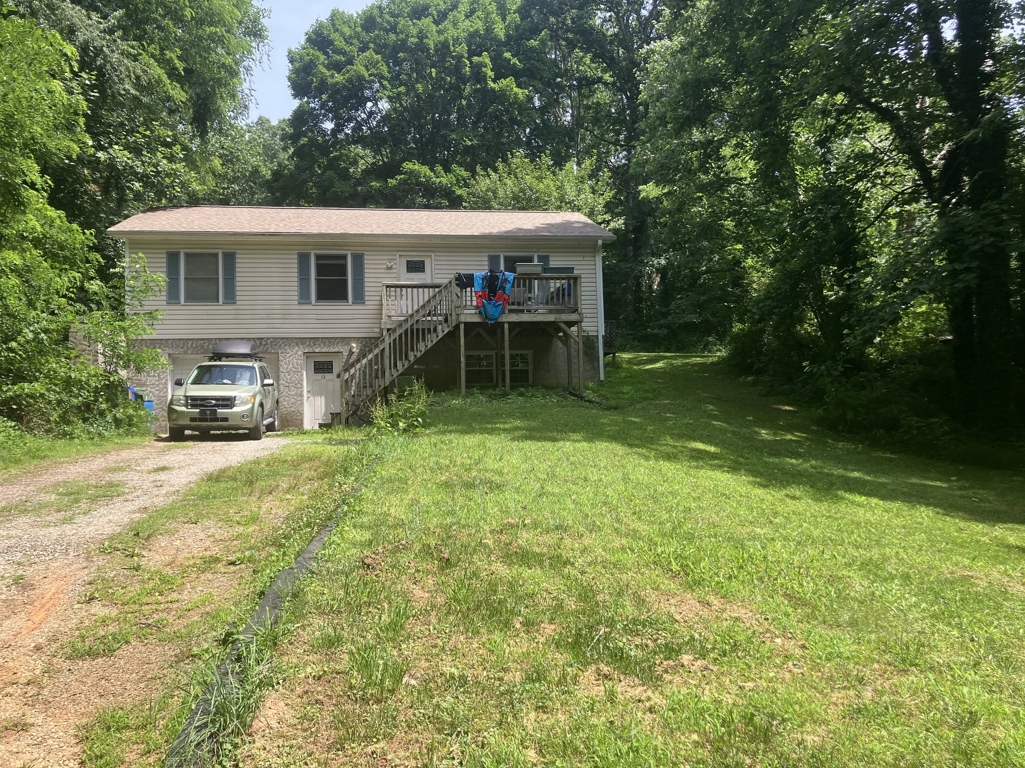 West Asheville — $1,125 + utilities — 1 bedroom + bonus rooms/studio space — Available early/mid October — musician/creative-friendly - Washer/Dryer Included
