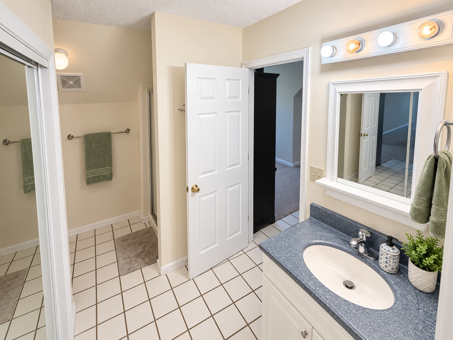 Large Furnished Private Suite